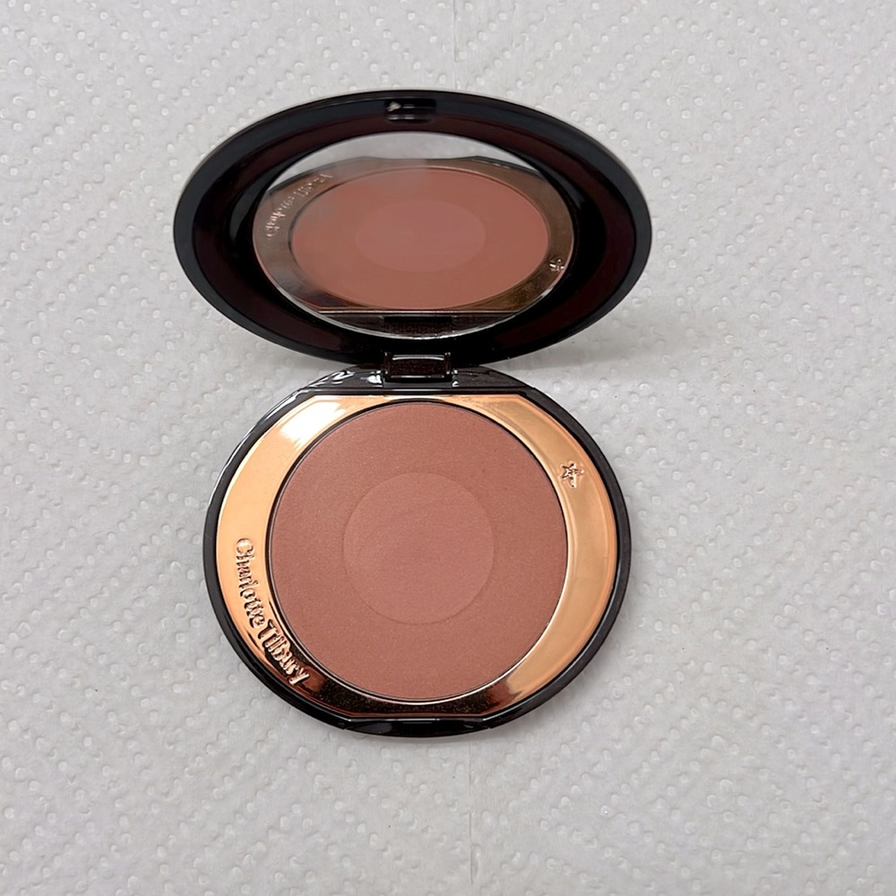 Charlotte Tilbury Cheek to Chic Blush- Ectasy